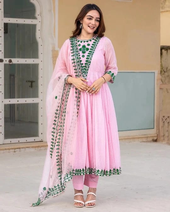 The New Blush Pink nd Stylish Design Suit .