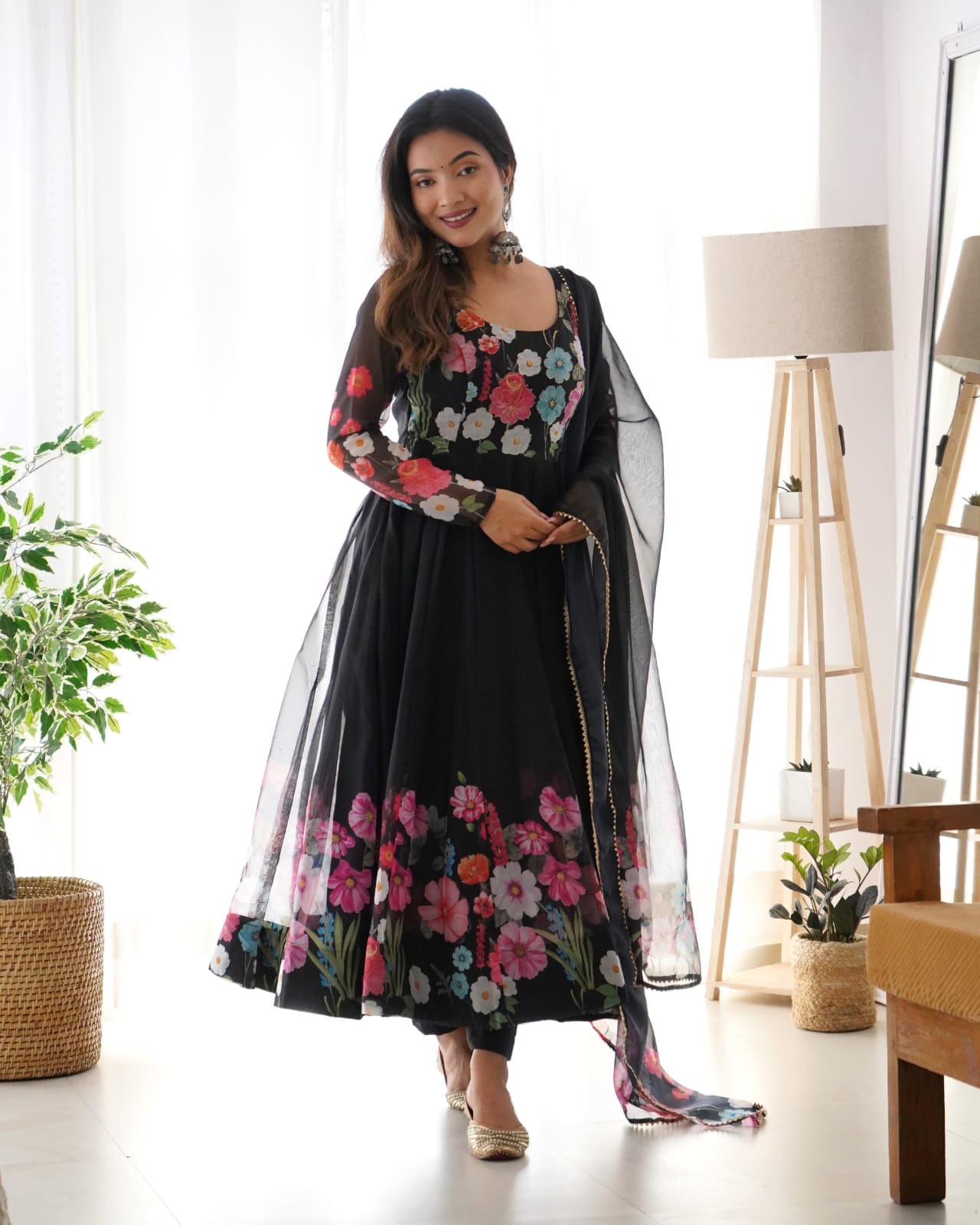 Mansi's New Black Color Anarkali Suit Set .