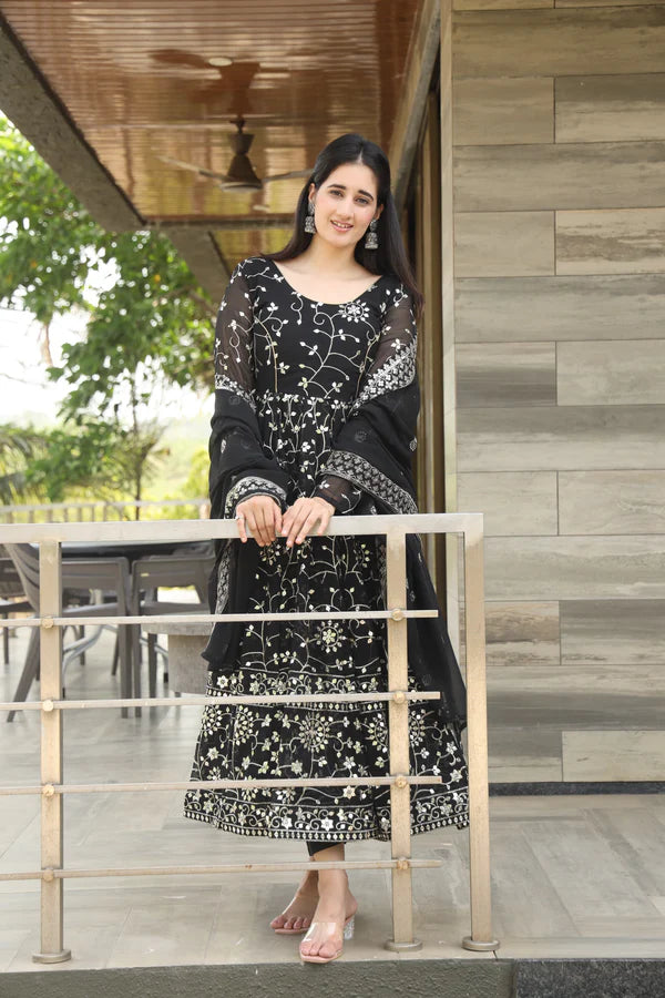 Damini's Black Color Anarkali Suit Set .